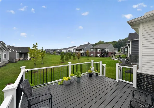 4th image of 1708 Sunflower Ln, Milford, MI 48381 | MLS# 61019011