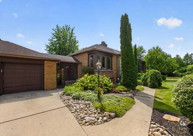 Photo 3 of Sale Pending at 5596 Gaertner Ct, Bay City, MI 48706 | MLS# 50219237 | Listing updated on 2026-08-27