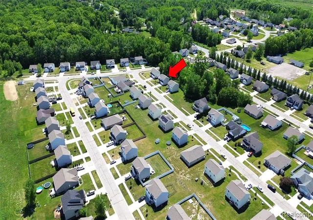 Homes for sale in Burton, MI | 2288 Hunter Ln, Burton, MI 48519 | MLS# 60997860