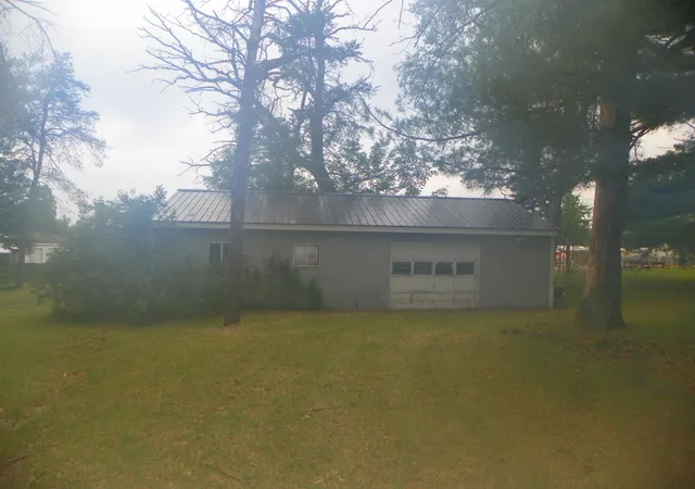 Photo 2 of Single family home for sale at 4831 Mary Jo Rd, Harrison, MI 48625 | MLS# 50215642 | Listing updated on 2026-08-26