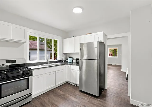 Photo 4 of Single family home for sale at 15053 Spring Garden St, Detroit, MI 48205 | MLS# 61014956 | Listing updated on 2026-08-16