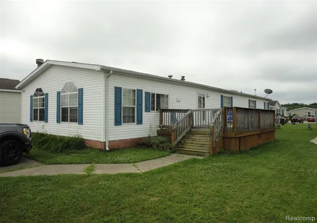 Photo 2 of Manufactured home for sale at 3931 Megans Ridge, Monroe, MI 48161 | MLS# 61010559 | Listing updated on 2026-08-29