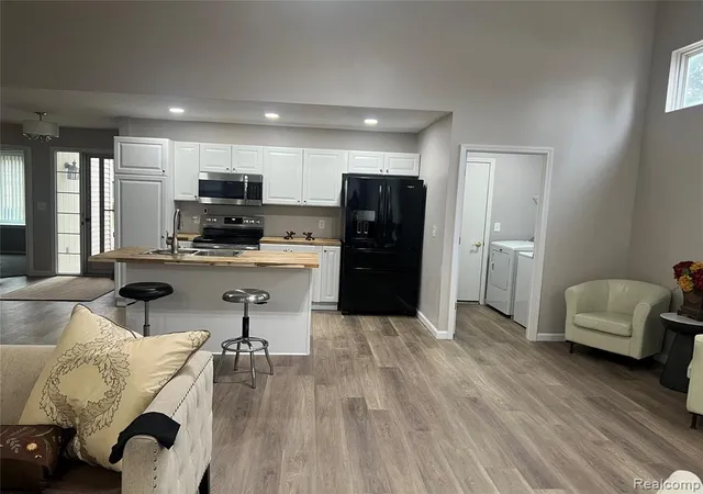 22nd image of 37378 Amhurst Dr, Westland, MI 48185 | MLS# 60980440
