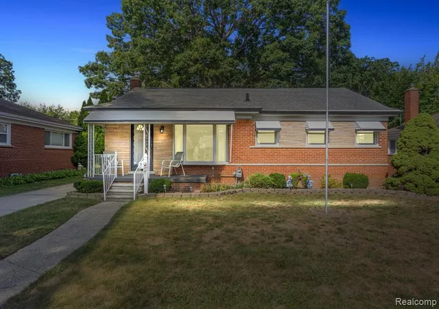 Photo 34 of Sale Pending at 9137 Columbia, Redford, MI 48239 1913 | MLS# 61024518 | Listing updated on 2026-09-01