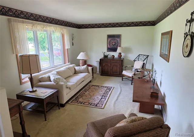 2nd image of 2935 Shawnee Ln, Waterford, MI 48329 | MLS# 61007364