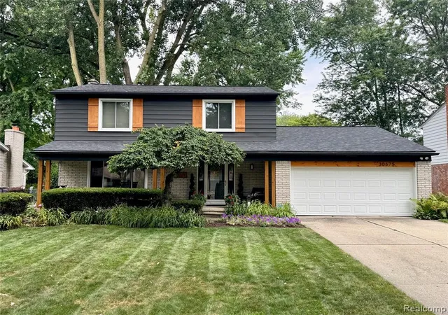 Photo 1 of Sale Pending at 30675 Old Stream St, Southfield, MI 48076 5345 | MLS# 61024796 | Listing updated on 2026-09-13