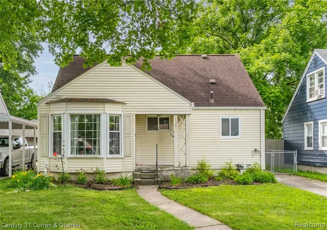 Homes for sale in Oak Park, MI | 13631 Labelle St, Oak Park, MI 48237 | MLS# 61003757