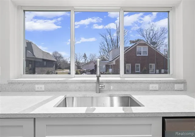 Photo 3 of Sale Pending at 21955 Deer Brk Dr #3, Southfield, MI 48075 3097 | MLS# 60948772 | Listing updated on 2026-10-23