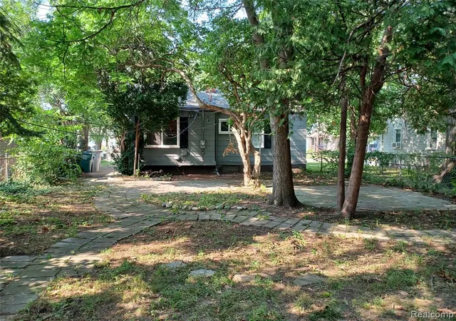 Photo 14 of Single family home for sale at 94 E Mapledale Ave, Hazel Park, MI 48030 1130 | MLS# 61012655 | Listing updated on 2026-09-04