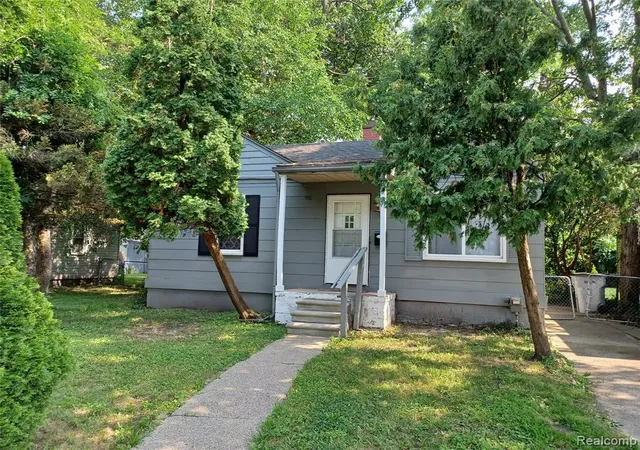 Photo 2 of Single family home for sale at 94 E Mapledale Ave, Hazel Park, MI 48030 1130 | MLS# 61012655 | Listing updated on 2026-09-04