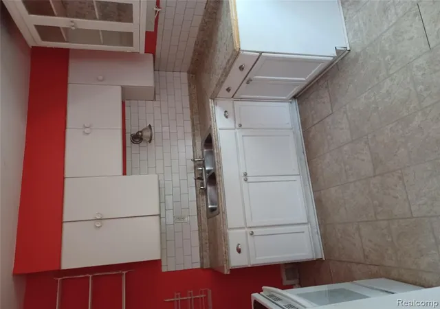 Photo 4 of Single family home for sale at 94 E Mapledale Ave, Hazel Park, MI 48030 1130 | MLS# 61012655 | Listing updated on 2026-09-04