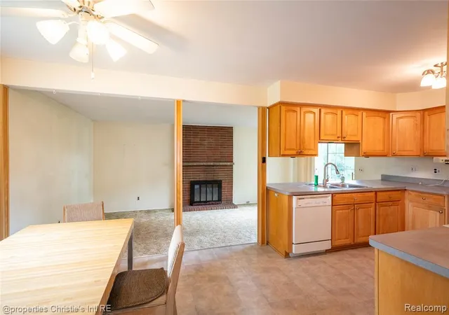 Homes for sale in Sterling Heights, MI | 11675 Monsbrook Ct, Sterling Heights, MI 48312 | MLS# 61004830