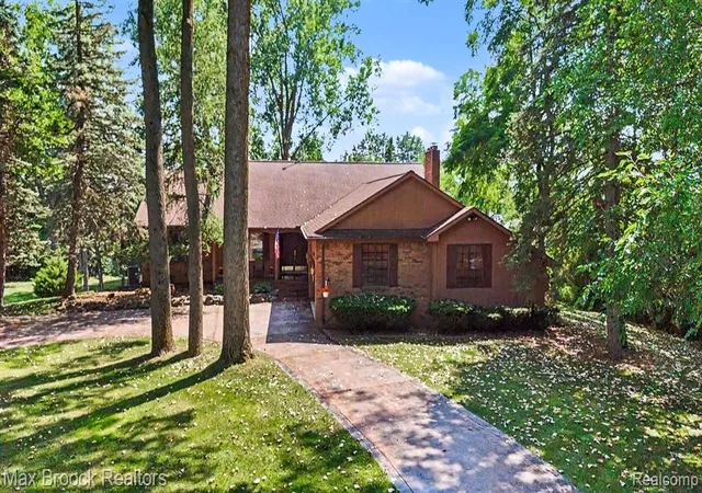 1st image of 6925 W Church St, Clarkston, MI 48346 1413 | MLS# 61023583