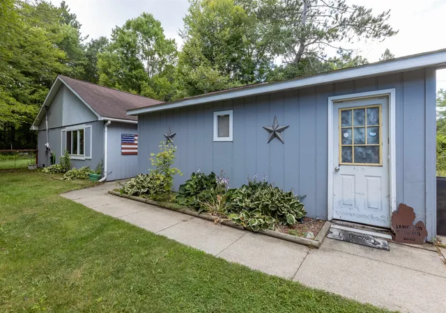 1st image of 1951 N Hope Rd, Midland, MI 48642 | MLS# 50218987