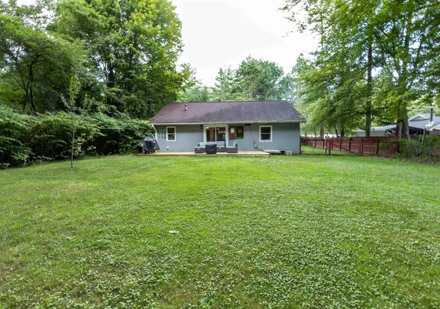 33rd image of 1951 N Hope Rd, Midland, MI 48642 | MLS# 50218987