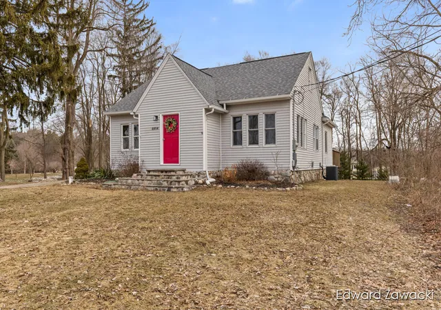 Photo 2 of Sale Pending at 6914 Young Ave, Rockford, MI 49341 | MLS# 70517641 | Listing updated on 2026-03-17
