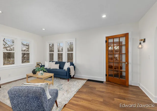 Photo 4 of Sale Pending at 6914 Young Ave, Rockford, MI 49341 | MLS# 70517641 | Listing updated on 2026-03-17