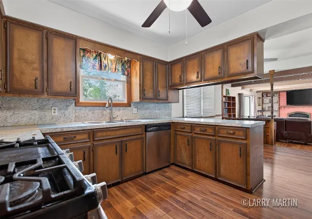 image of 5316 Queensbury Dr, Grand Rapids, MI 49508 | MLS# 70545542