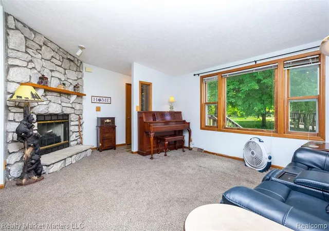 3rd image of 4951 Laur Rd, North Branch, MI 48461 | MLS# 61002021