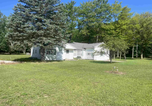 Photo 1 of Single family home for sale at 5200 S Huron, Standish, MI 48658 | MLS# 80072067 | Listing updated on 2026-08-13