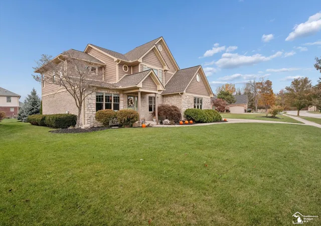 2nd image of 8439 Eagle Pointe Dr, Newport, MI 48166 | MLS# 50192596