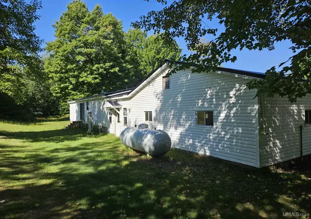 Photo 3 of Single family home for sale at 25635 M 64 Hwy, Ontonagon, MI 49953 | MLS# 50220132 | Listing updated on 2026-09-28