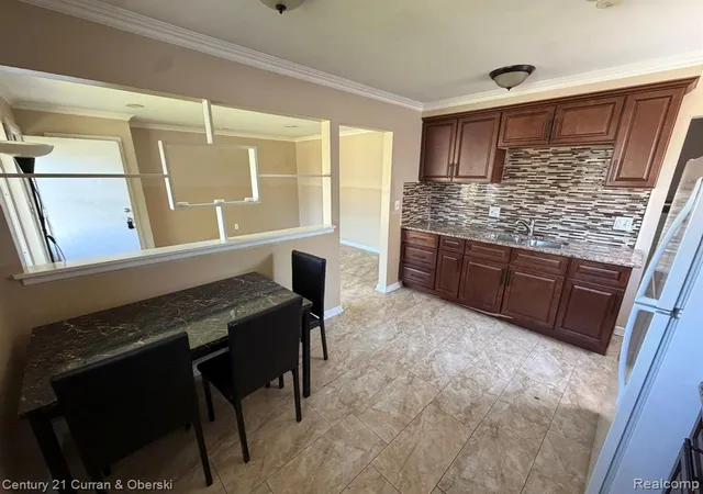3rd image of 6198 Mayburn St, Dearborn Heights, MI 48127 | MLS# 60989891