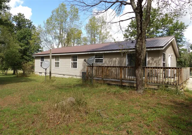 Homes for sale in Evart, MI | 11067 S River Rd, Evart, MI 49631 | MLS# 70543533