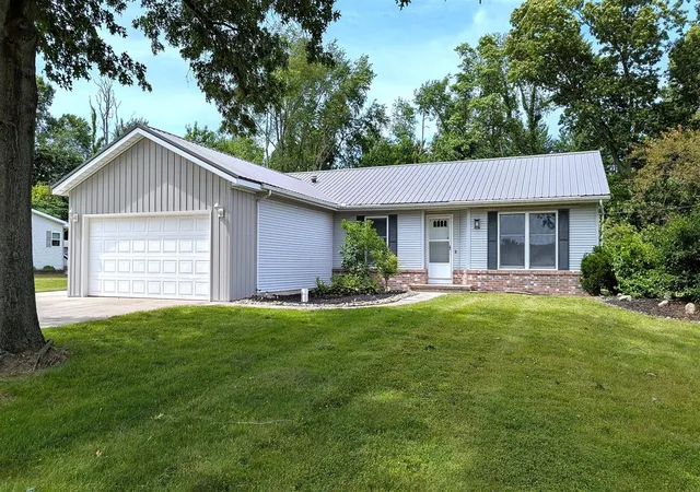 Homes for sale in Sturgis, MI | 27624 Northland Dr, Sturgis, MI 49091 | MLS# 70537813