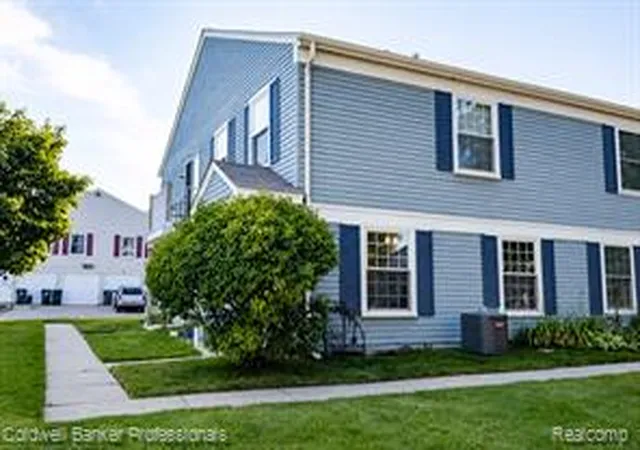 Homes for sale in Lake Orion, MI | 3182 Beechtree Ct, Lake Orion, MI 48360 | MLS# 61009816