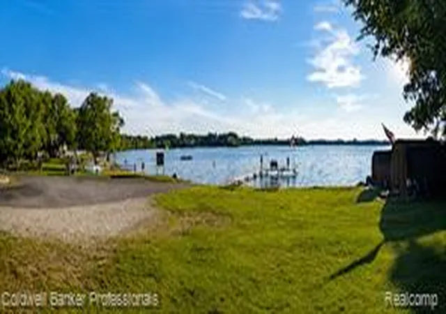 Homes for sale in Lake Orion, MI | 3182 Beechtree Ct, Lake Orion, MI 48360 | MLS# 61009816