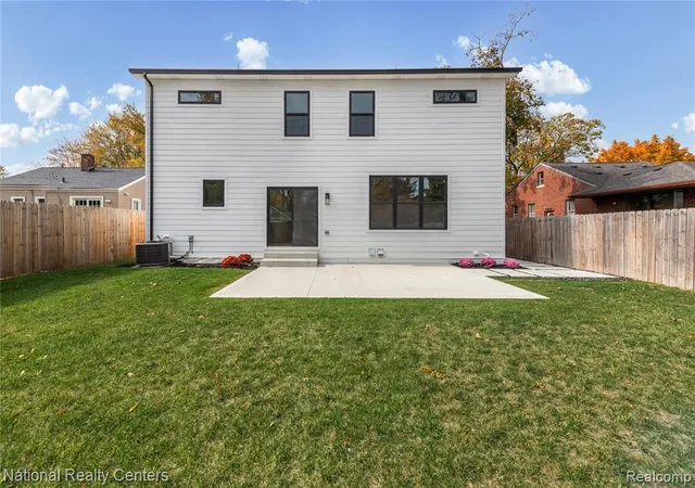Homes for sale in Royal Oak, MI | 1517 Mclean Ave, Royal Oak, MI 48067 | MLS# 61002629