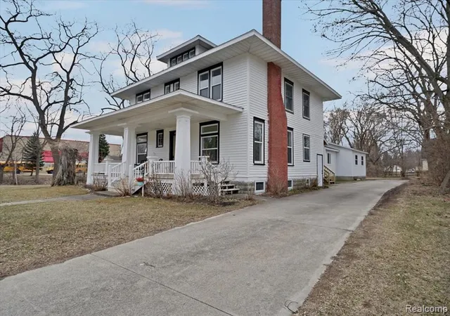 Homes for sale in Caseville, MI | 6721 Pine St, Caseville, MI 48725 | MLS# 60979468