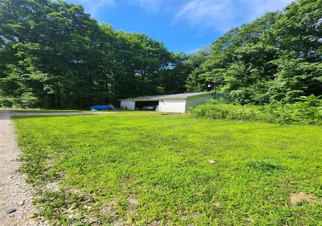 1st image of 4830 Beech Dr, Lakeview, MI 48850 | MLS# 70483327
