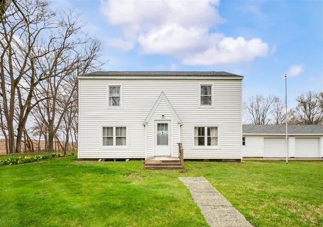 Photo 1 of Single family home for sale at 13690 Cleveland Ave, Buchanan, MI 49107 | MLS# 70524955 | Listing updated on 2026-06-17