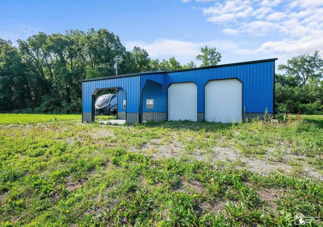 Homes for sale in Dundee, MI | 12501 Dixon Rd, Dundee, MI 48131 | MLS# 50213379