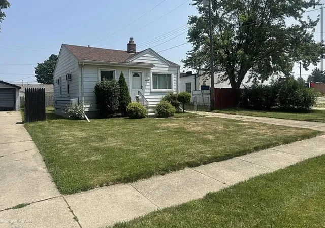Photo 2 of Single family home for sale at 25106 Rosenbusch Blvd, Warren, MI 48089 | MLS# 50219495 | Listing updated on 2026-09-04