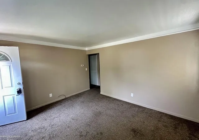 Photo 5 of Single family home for sale at 25106 Rosenbusch Blvd, Warren, MI 48089 | MLS# 50219495 | Listing updated on 2026-09-04