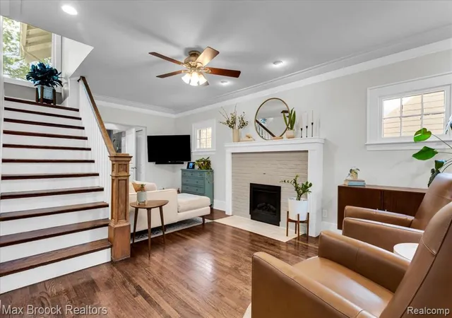 Photo 4 of Sale Pending at 118 Rhode Island Ave, Royal Oak, MI 48067 3731 | MLS# 61025132 | Listing updated on 2026-09-25