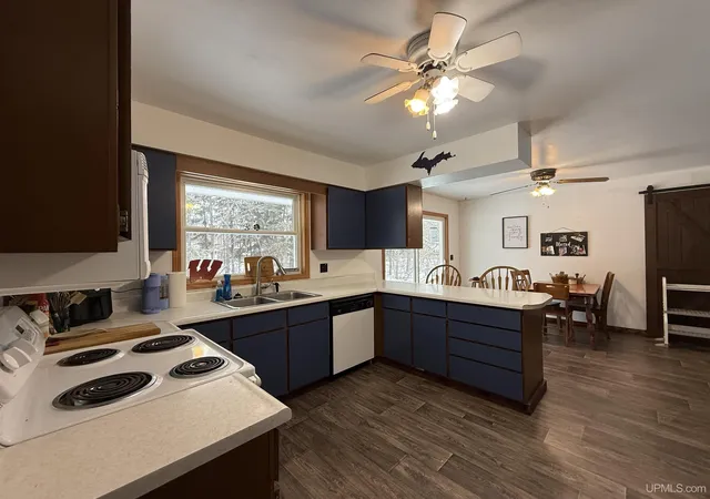 Photo 4 of Single family home for sale at 404 9th Avenue, Hurley, WI 54534 | MLS# 50202182 | Listing updated on 2026-03-24
