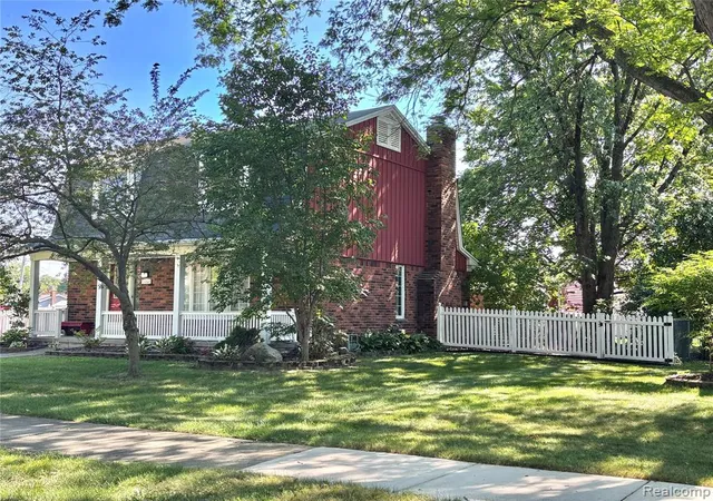 Photo 1 of Sale Pending at 14819 Forest St, Southgate, MI 48195 | MLS# 61018078 | Listing updated on 2026-09-01