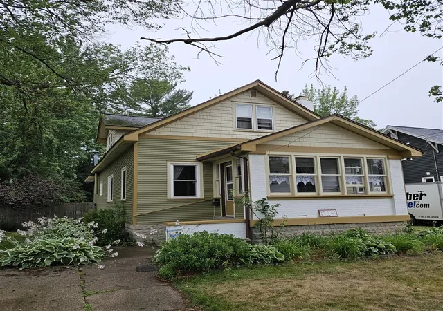 Homes for sale in Spring Lake, MI | 516 E Exchange St, Spring Lake, MI 49456 | MLS# 70543466