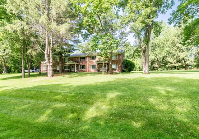 Homes for sale in Brighton, MI | 5108 Kintyre # 8th Ln, Brighton, MI 48116-9725