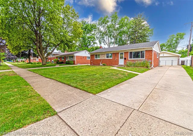Homes for sale in Sterling Heights, MI | 9075 Headley Dr, Sterling Heights, MI 48314 | MLS# 61005808