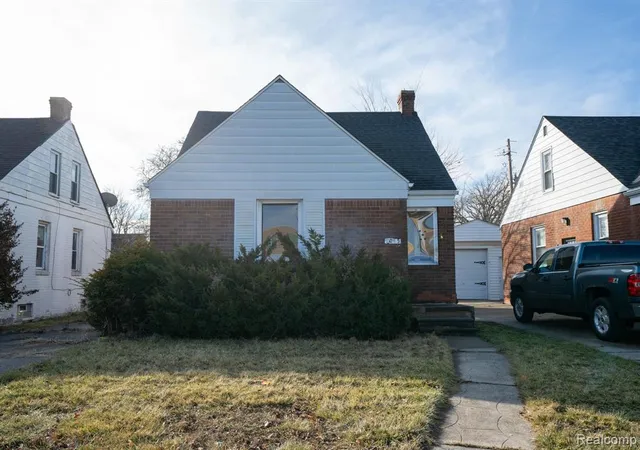 Homes for sale in Detroit, MI | 5045 Cadieux Rd, Detroit, MI 48224 | MLS# 60967163