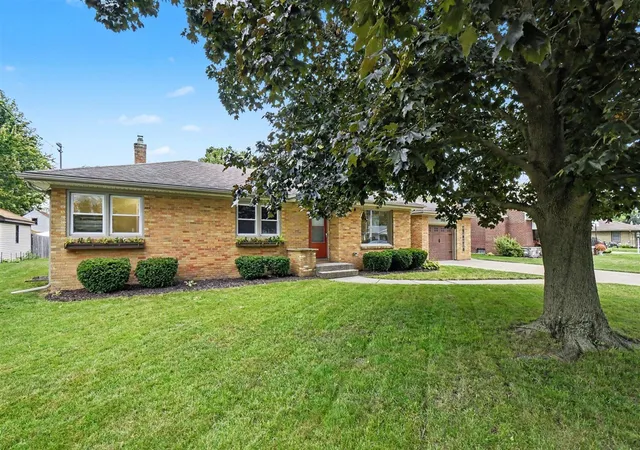 Photo 3 of Sale Pending at 5700 36th Ave, Hudsonville, MI 49426 | MLS# 70555159 | Listing updated on 2026-09-04