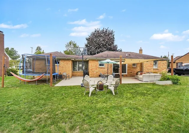 Photo 3 of Sale Pending at 5700 36Th Ave, Hudsonville, MI 49426 | MLS# 70555159 | Listing updated on 2026-09-04