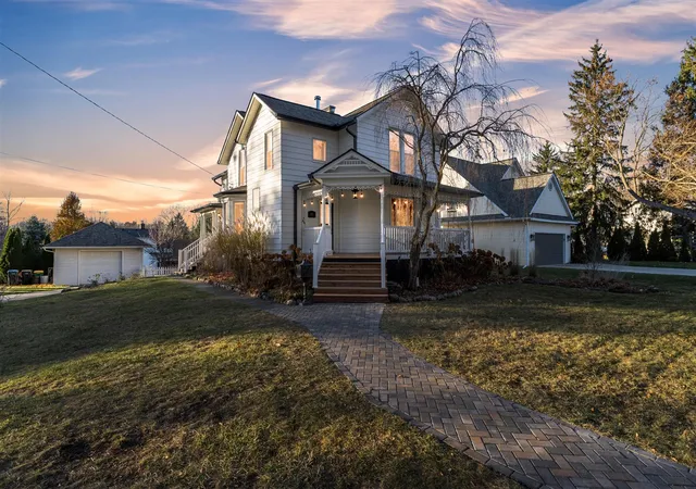 1st image of 604 N State St, Howell, MI 48843 | MLS# 70505534