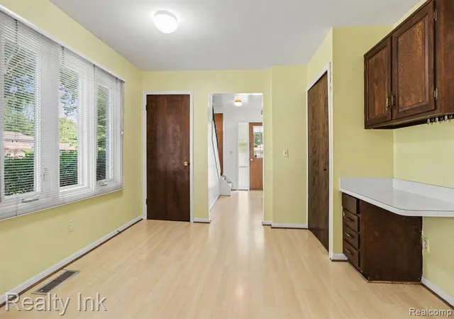 5th image of 18945 Hilton Dr, Southfield, MI 48075 | MLS# 61008442