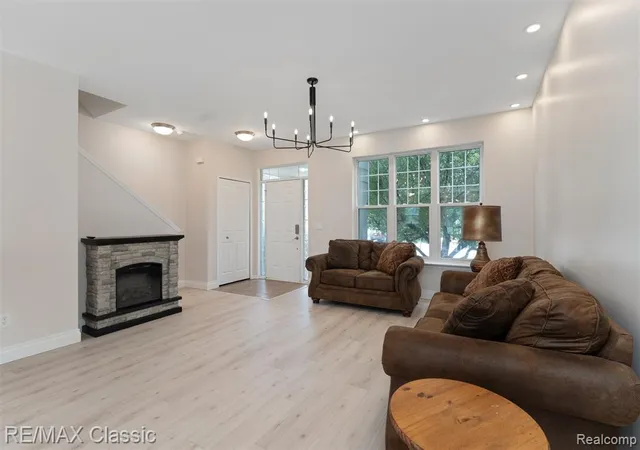 2nd image of 6108 Heron Hills Dr #56, Walled Lake, MI 48390 | MLS# 61013362